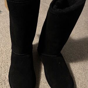 BearPaw Classic Black Boots